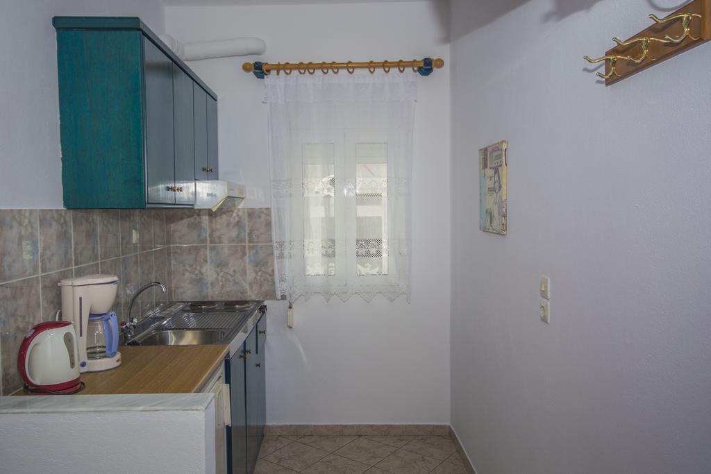 Studios Nelli Alonissos Patitírion Buitenkant foto